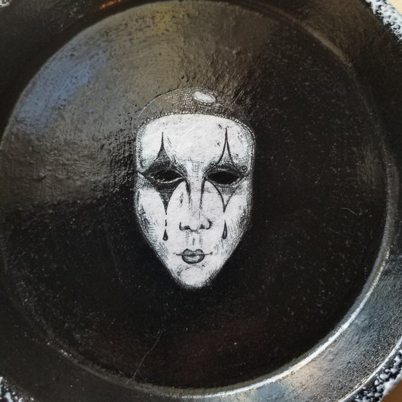 Black Painted White Speckled Trim, Decoupaged Theater Mask 6 Inch Trinket Tray - Picture 2 of 5